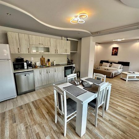 Central Vista Apartment By Mit Sofia Bagian luar foto